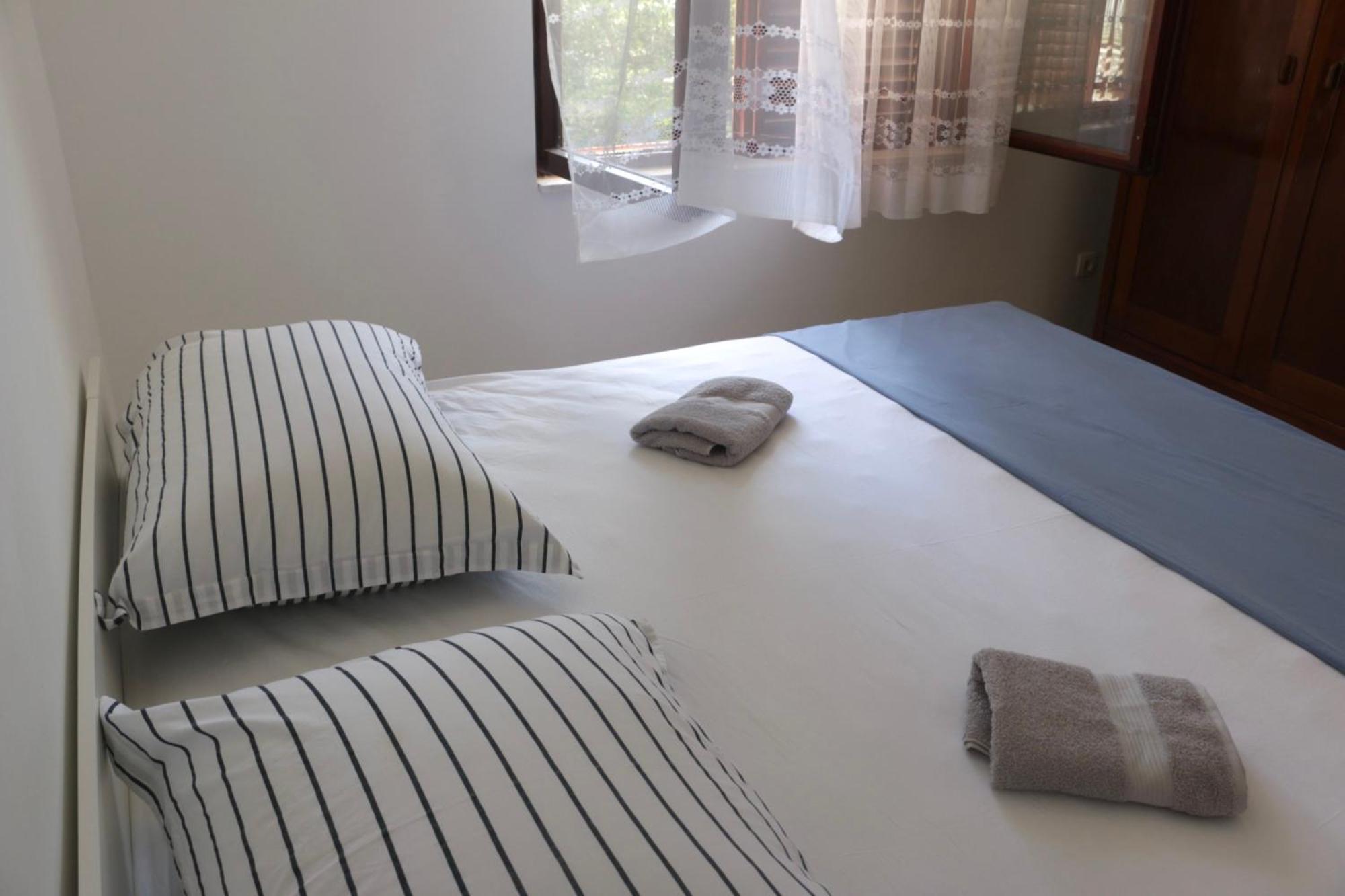 Beachfront Apartment Drazen, With Garden And Parking 斯普利特 外观 照片